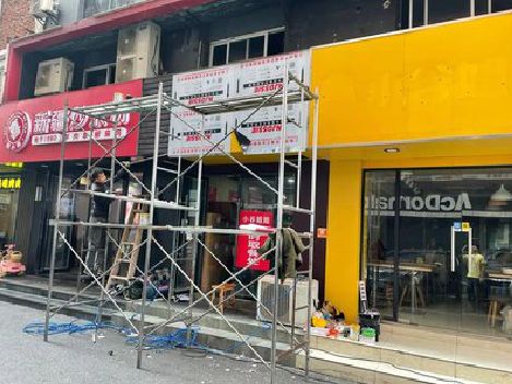 西昌制作广告招牌如何避免它发黄？